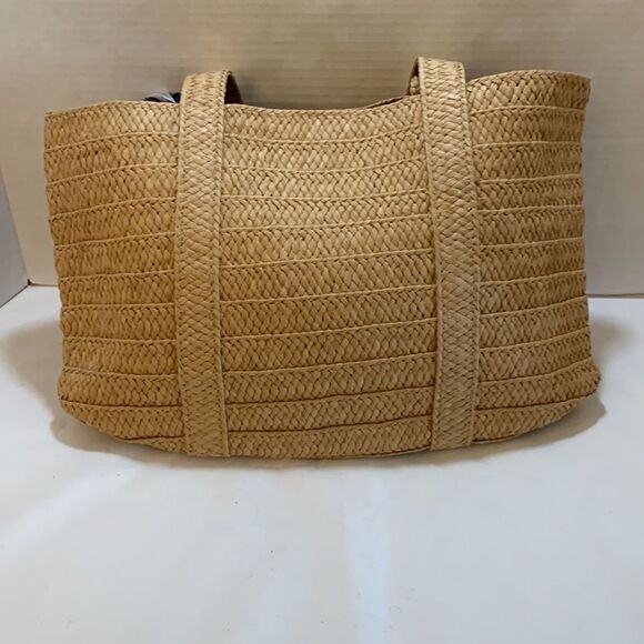 Draper James straw handbag with floral scarf - Picture 5 of 11